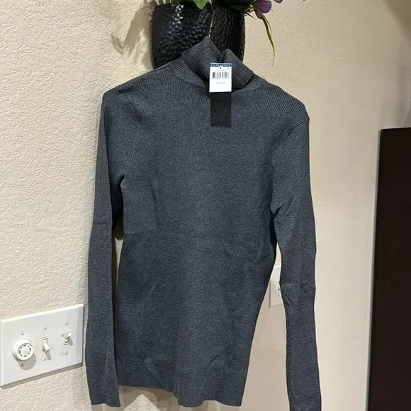 Brand New LAUREN Turtleneck Sweaters - Picture 2 of 10